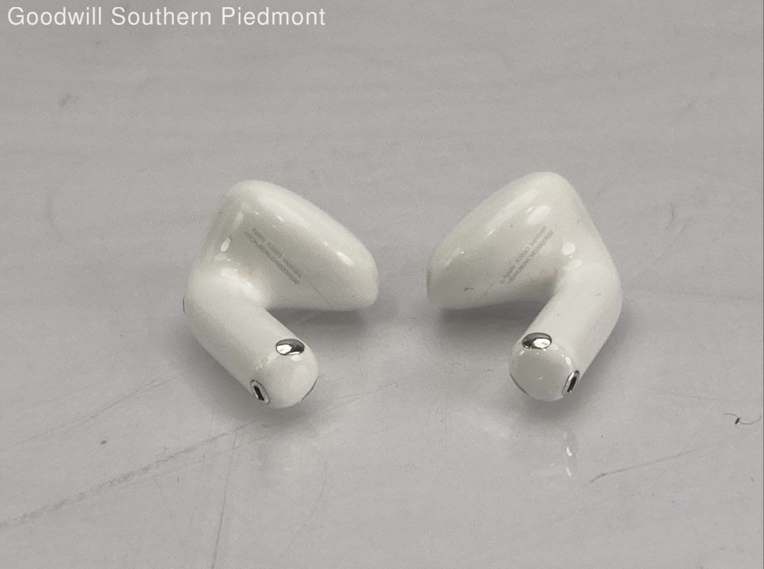 Apple AirPods Gen 4 Wireless Earbuds – Tested