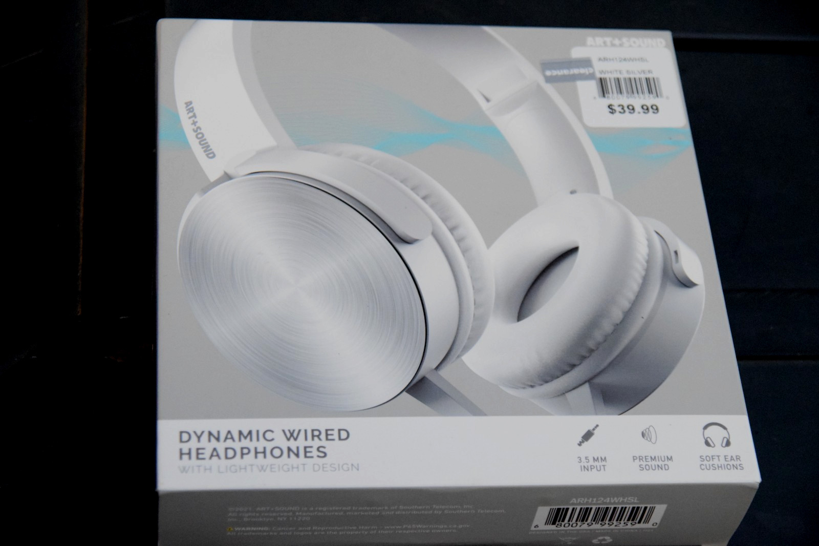 NEW ART+SOUND DYNAMIC WIRED HEADPHONES. LIGHTWEIGHT, WHITE/SILVER, 35 MM INPUT