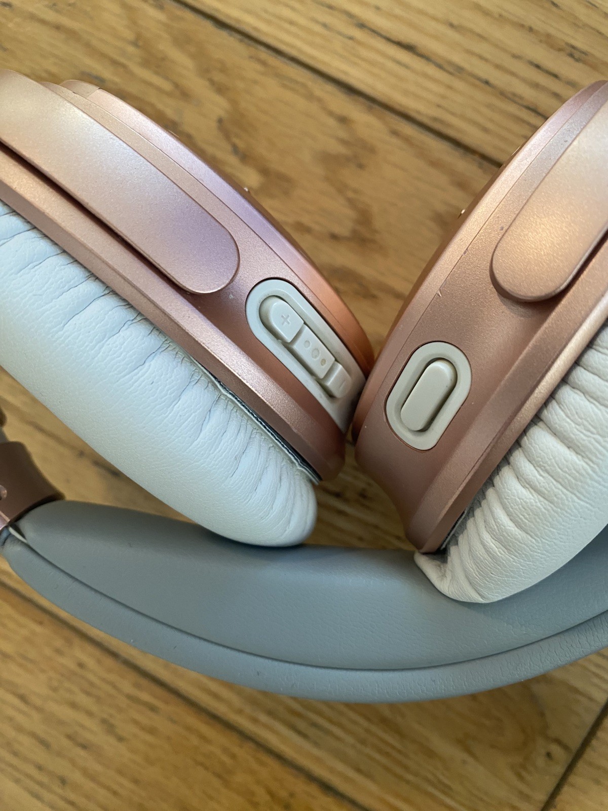 Bose QuietComfort 35 Wireless Headphones II Noise Cancelling Pink Rose Gold