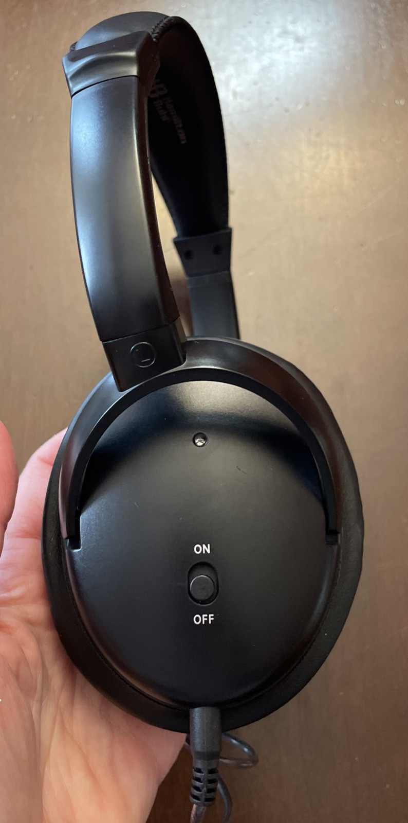 Hamilton Buhl Active Noise Cancelling Headphones with Case NCHBC1