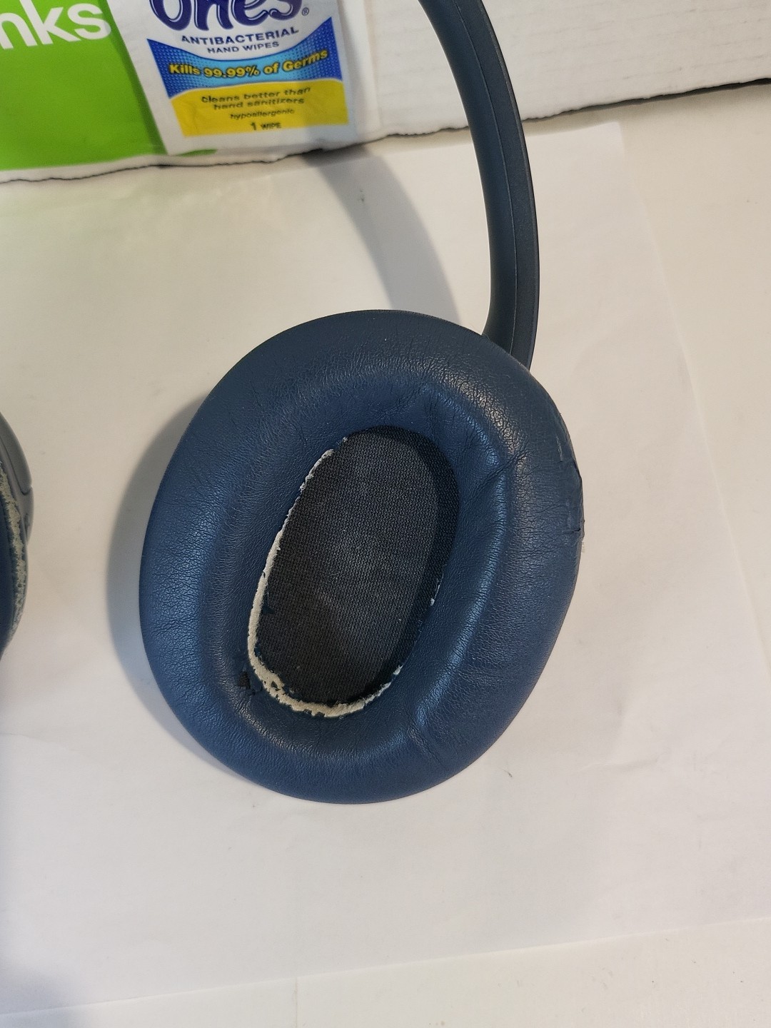 Sony Wireless Over-Ear Headphones YY2966 WH-CH720N Noise Canceling Working Good.
