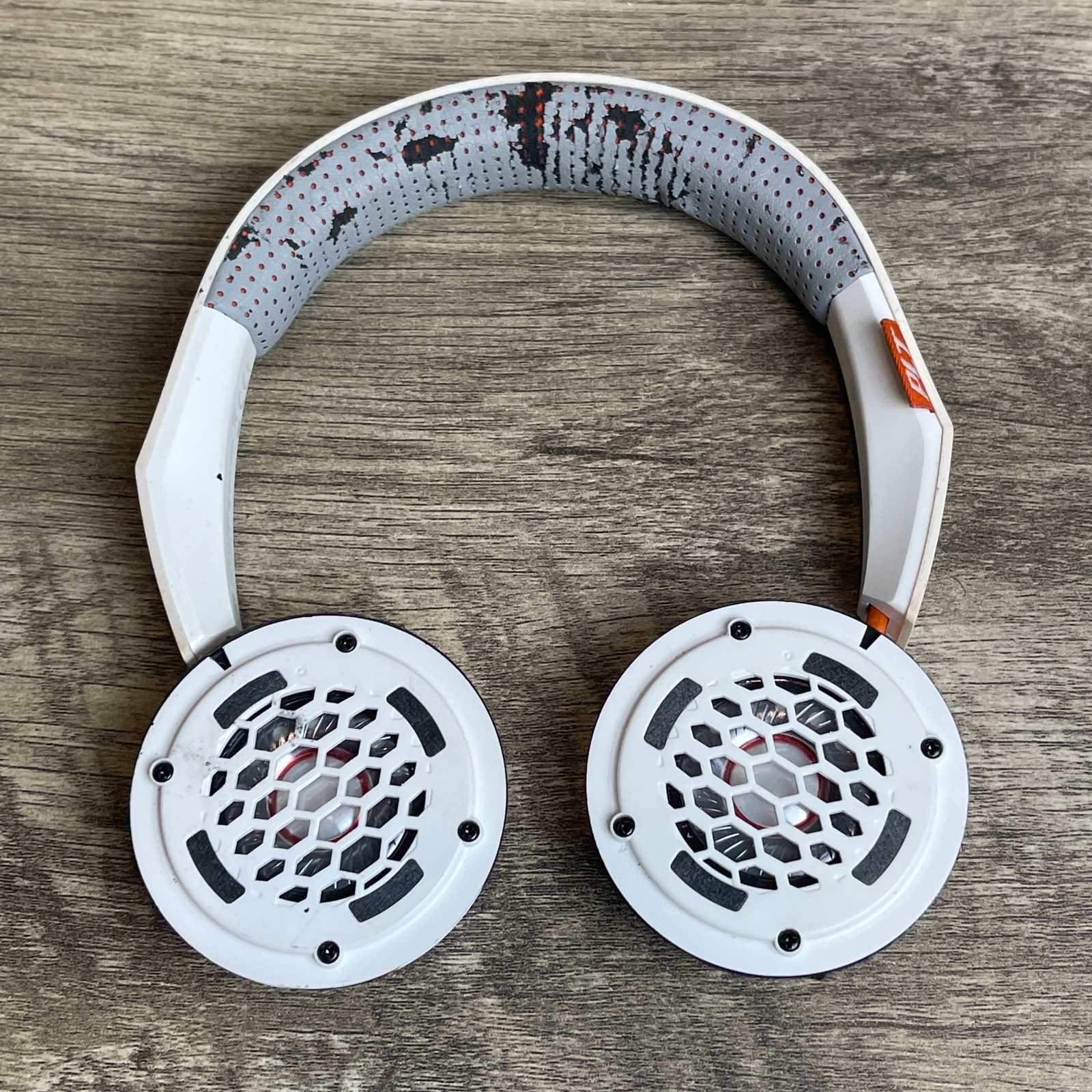 Plantronics BackBeat Fit 500 S5XX17 White Wireless Bluetooth Stereo Headphones