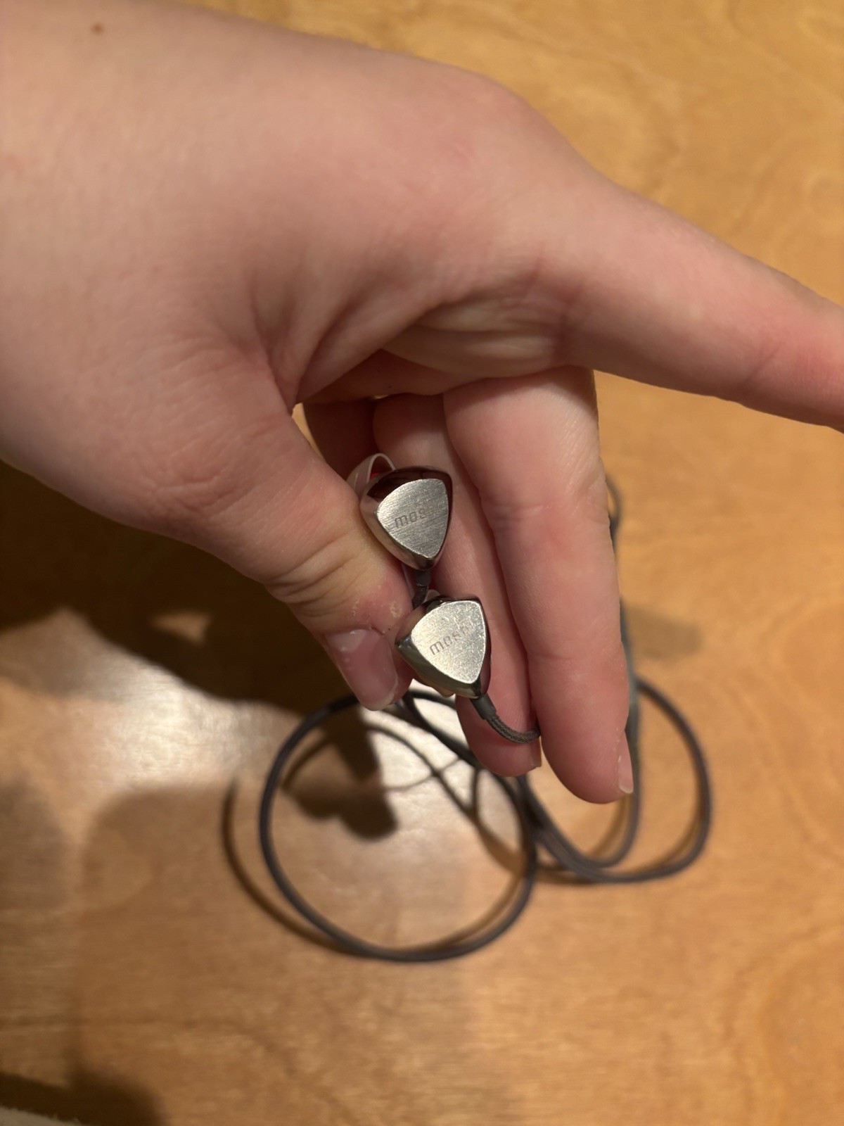 Moshi Vortex In-Ear Headphones – Silver – Wired 3.5mm Earbuds