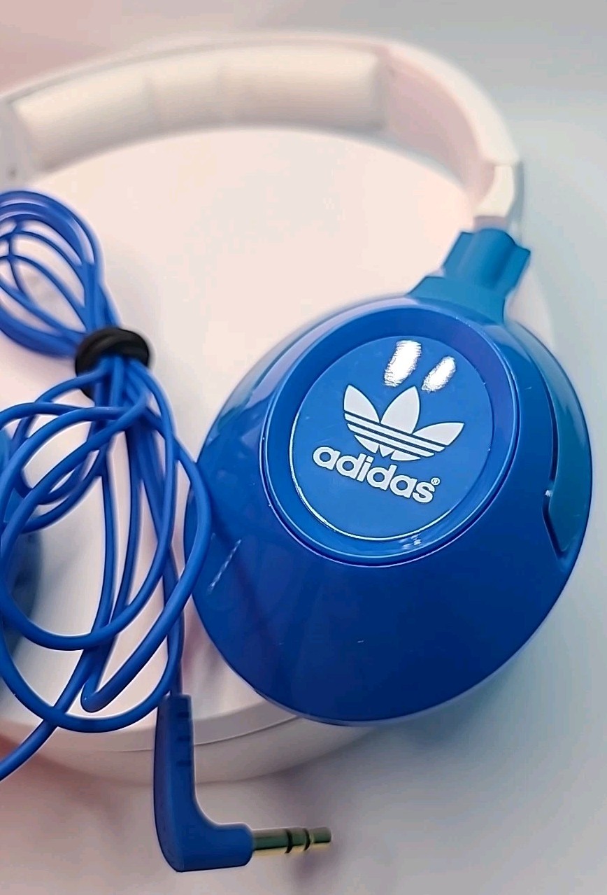 Adidas Sennheiser HD 220 Over Ear Closed Back Headphones With Bag Blue White