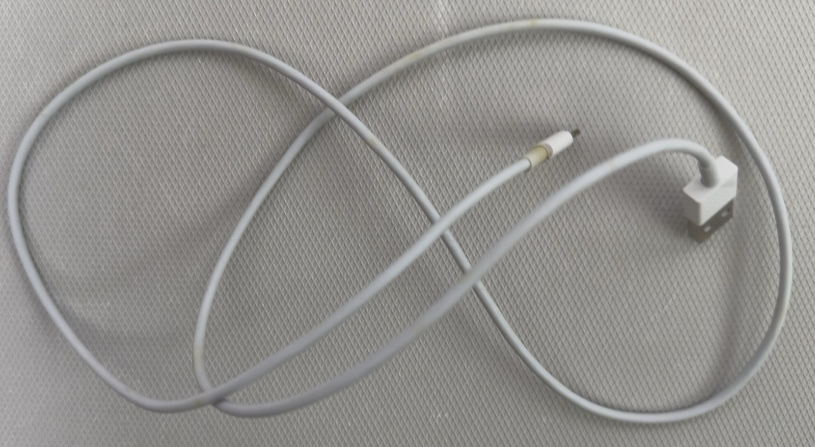 Apple AirPods 3rd Gen A2564 Bluetooth Wireless In-Ear Mic White + Cable