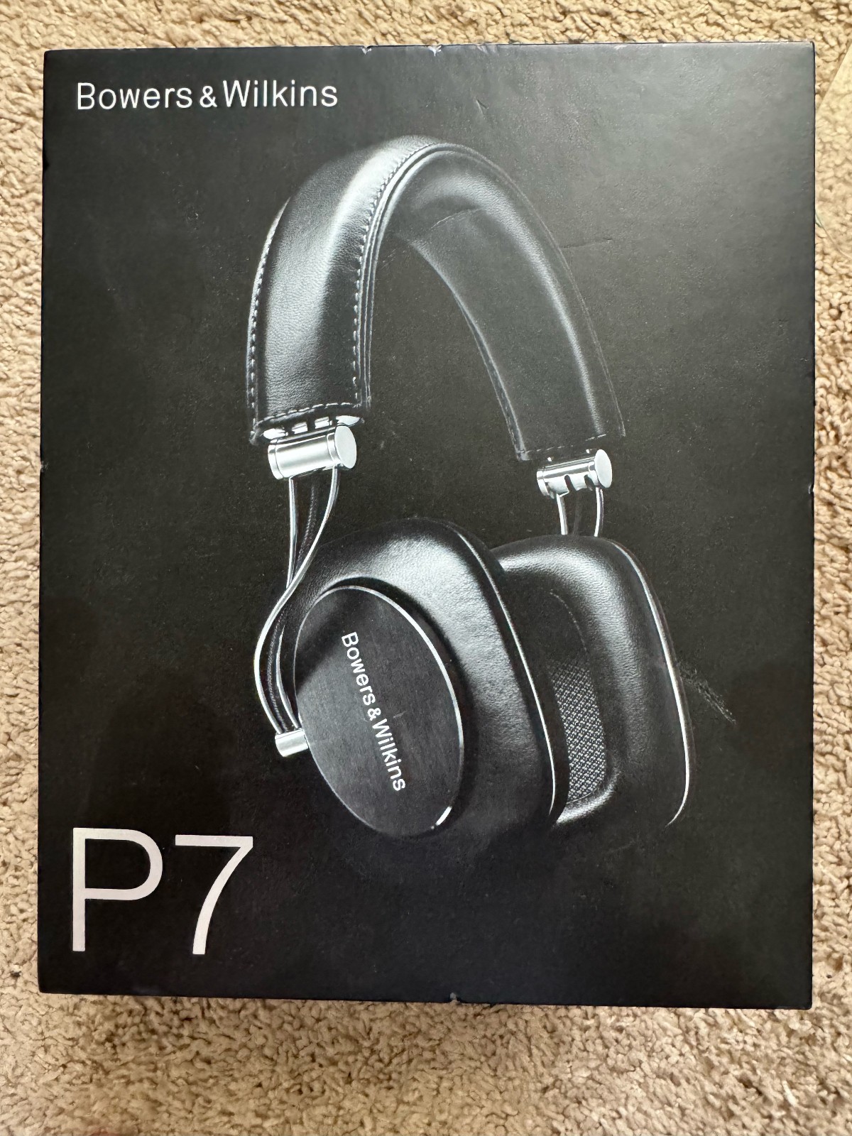 B&W Bowers & Wilkins P7 Wired Over Ear Closed-Back Headphones