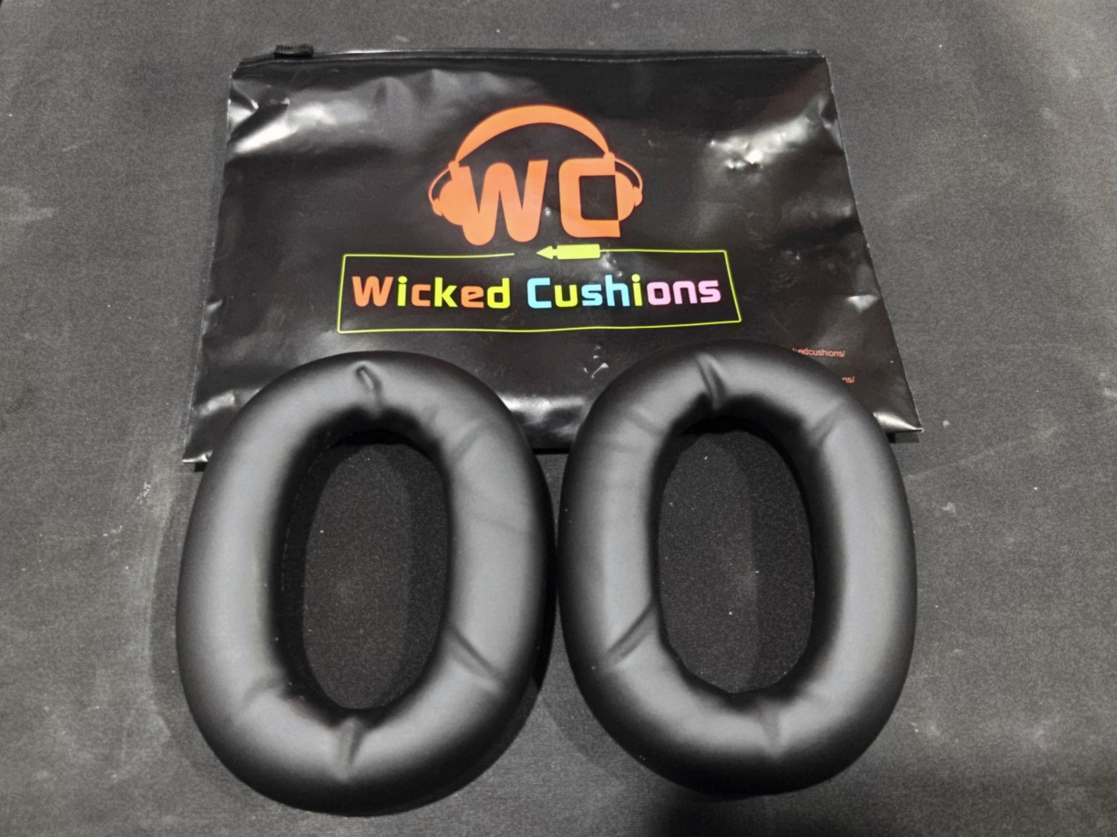 Sony WH-1000XM6 Noise Canceling Wireless Headphones Black + Wicked EarPads