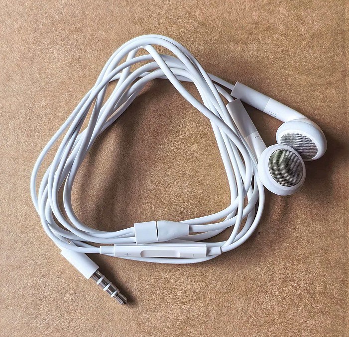 5X Authentic Apple iPod iPhone Earphone Headphones Earbuds+Remote Control+Mic