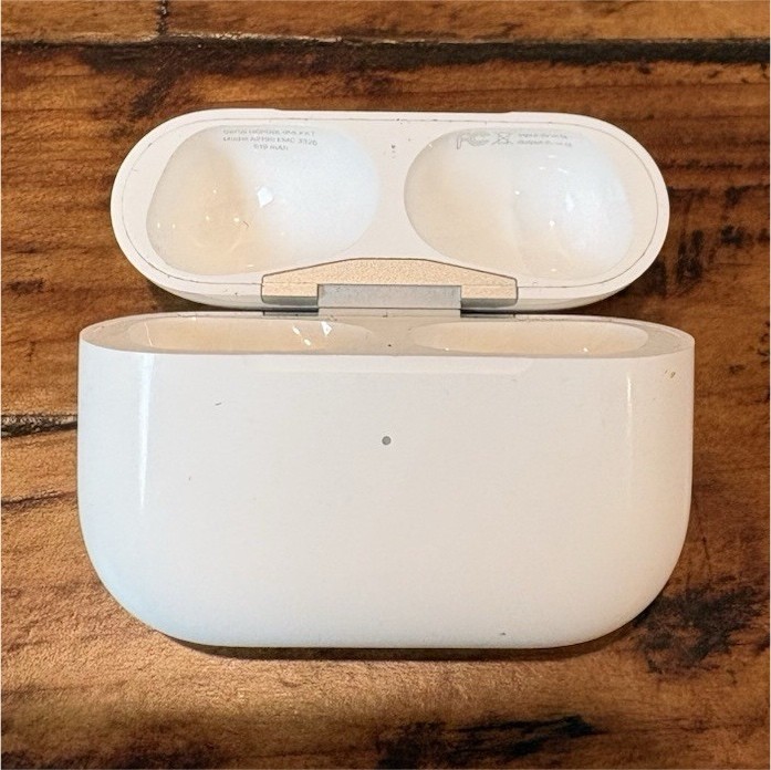 Apple AirPods Pro A2083 For Parts Only (See Description)