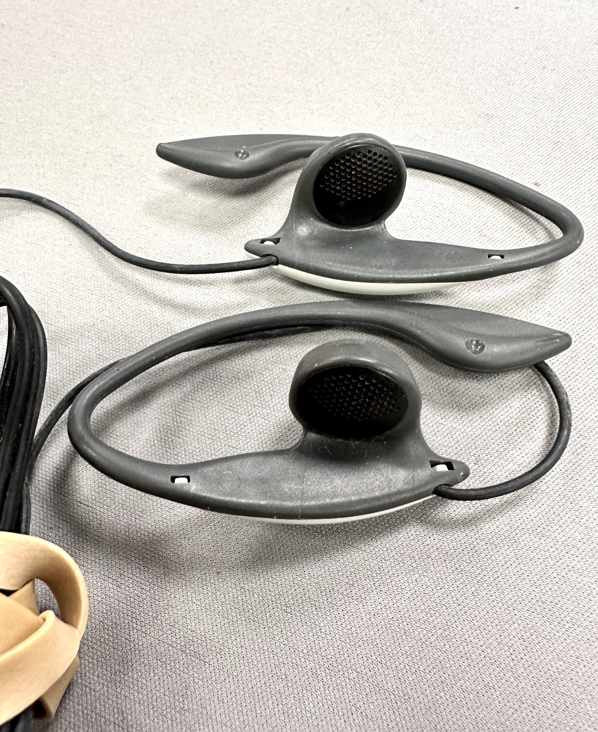 Sony S2 MDR-J011 Sports Running In Ear Headphones Wired TESTED + WORKS Pre-Owned