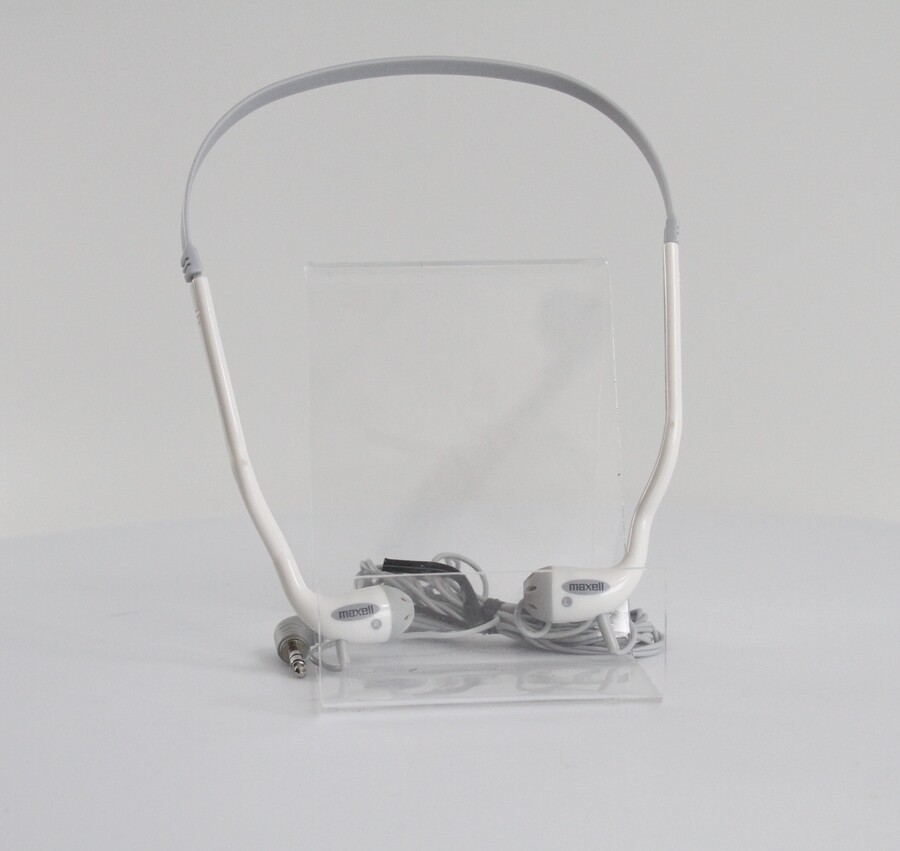 Maxell HB-202 Stereo Headphone – Wired Connectivity (HB-202)