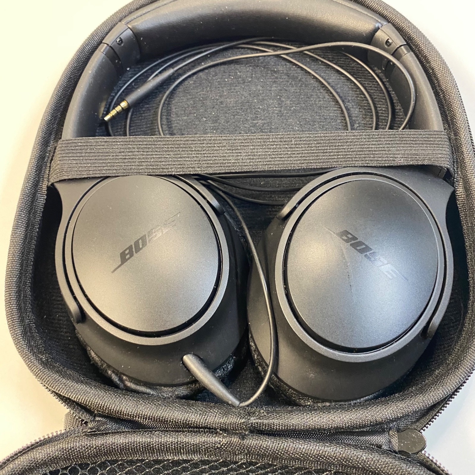 Bose SoundTrue around-ear headphones II, Charcoal, Tested