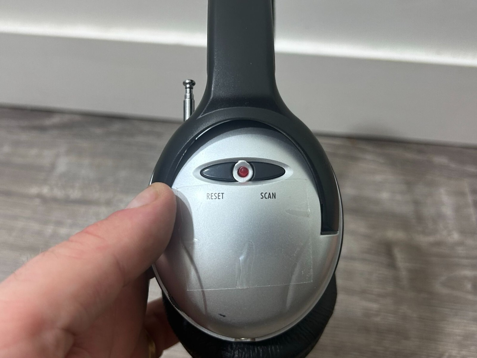 SoundLogic 4 In 1 Wireless Headphones Over The Head Black Silver