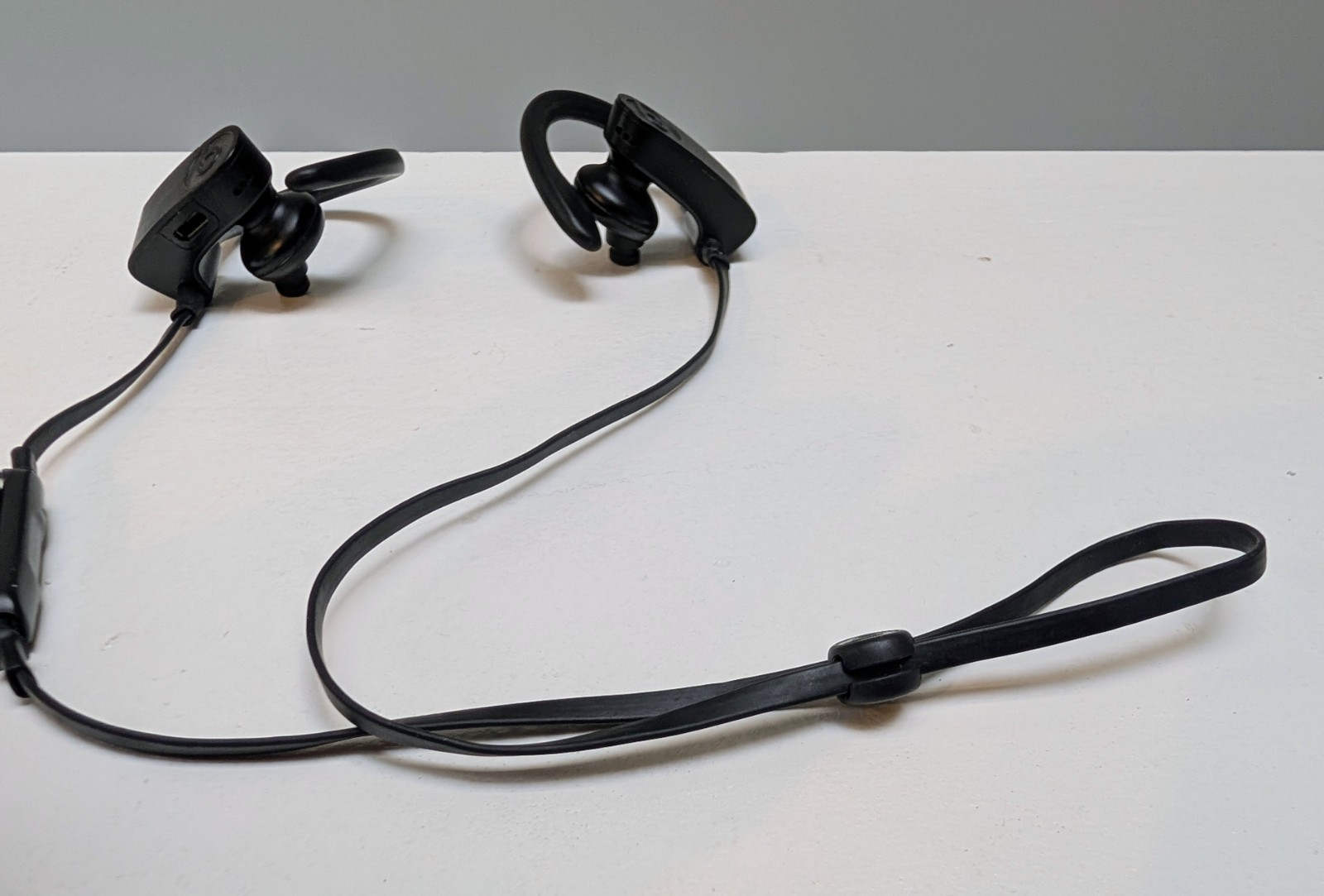 Beats by Dr. Dre Powerbeats3 Wireless Bluetooth In-Ear Headphones Black