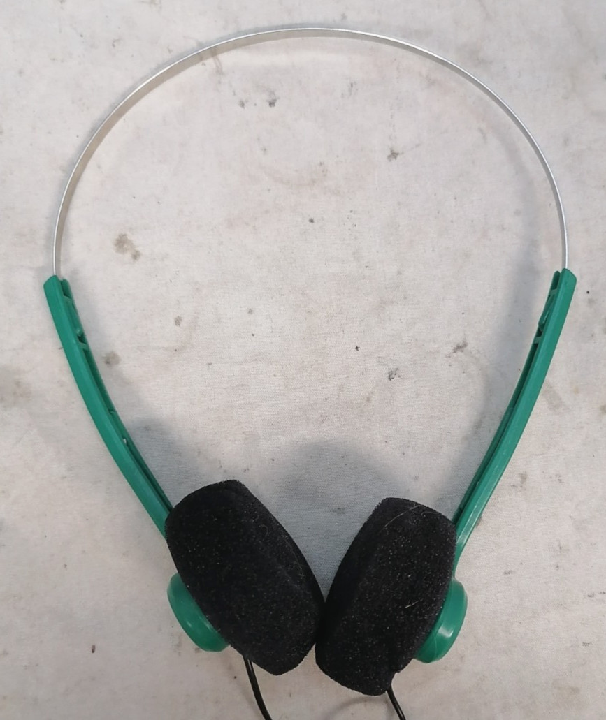 VINTAGE 1980’s Green Stereo Wired 3.5mm Headphones
