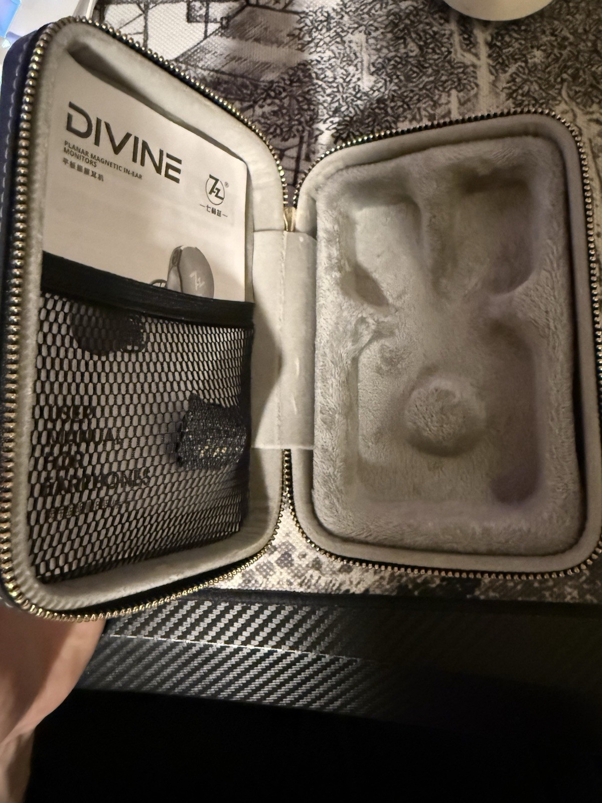 Seven Hertz Divine Planar Magnetic In-Ear Earbuds Wired Black w/ Case & Tips