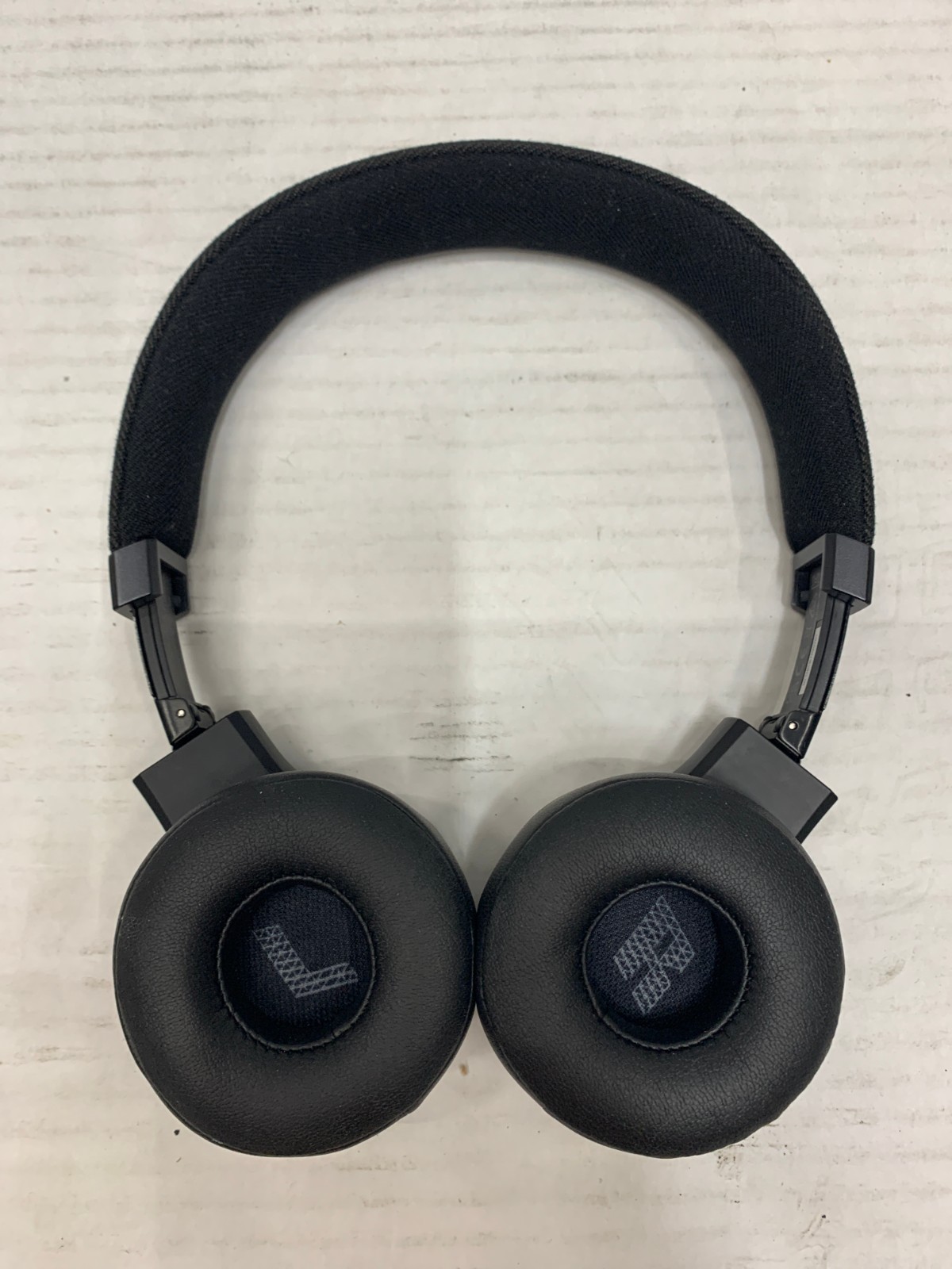 JBL Live 675NC Wireless On-Ear Headphones Adaptive Noise Cancelling by Harman