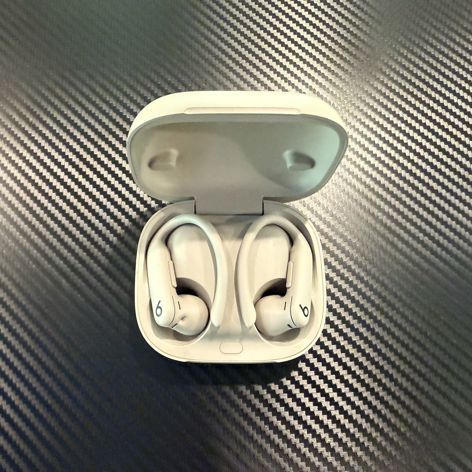 Beats Powerbeats Pro 2 High Performance Earbuds (Read Description)
