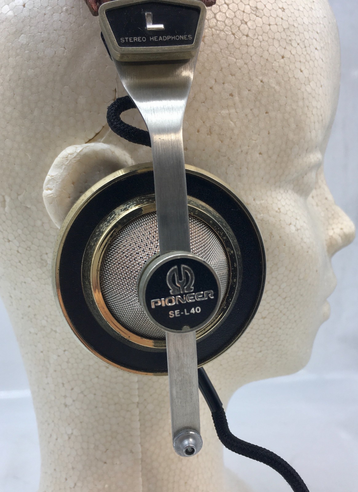 Pioneer SE-L40 Vintage Stereo Headphones Brass & Leather Tested With Case