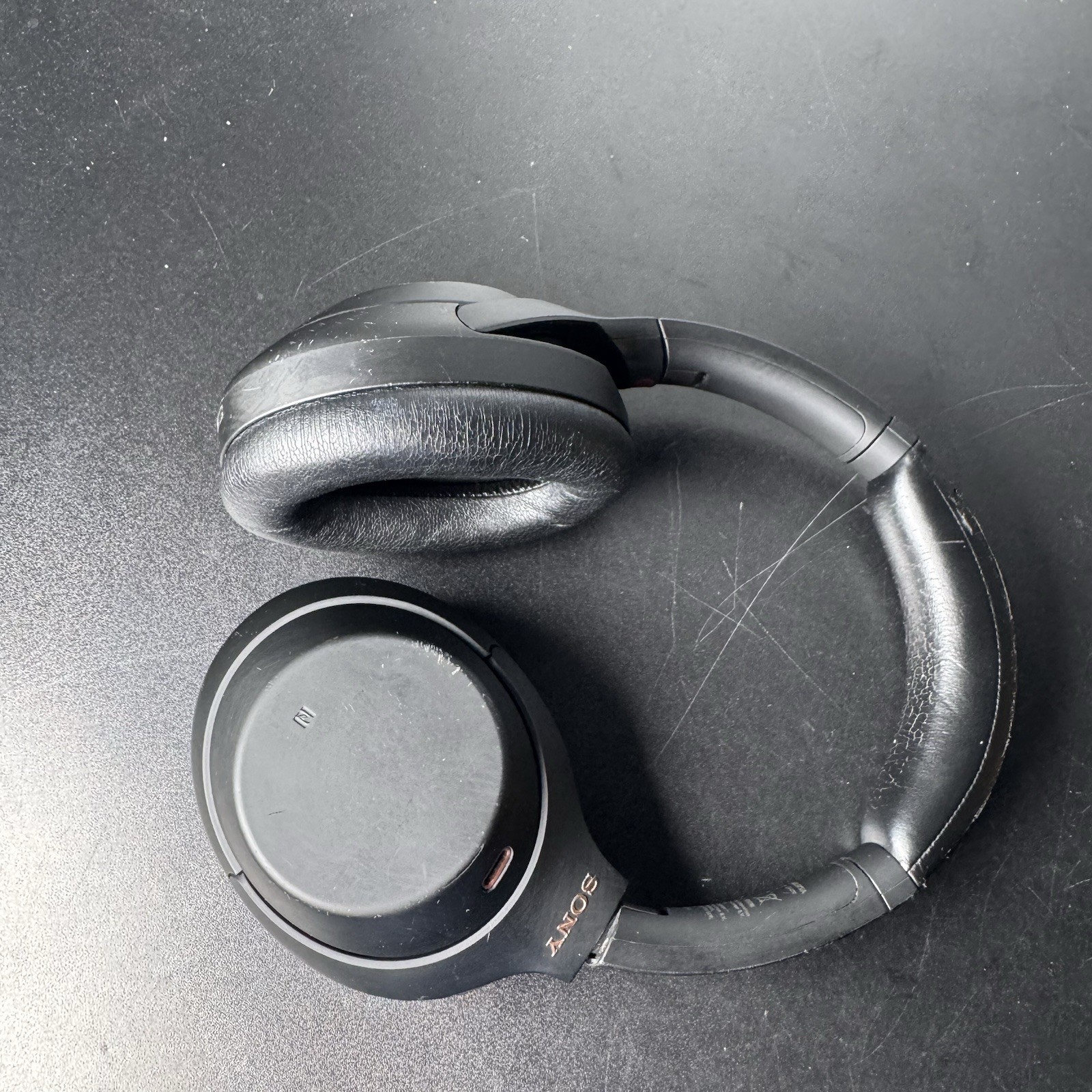 Sony WH-1000XM4 Wireless Noise-Cancelling Over-the-Ear Headphones (USED)