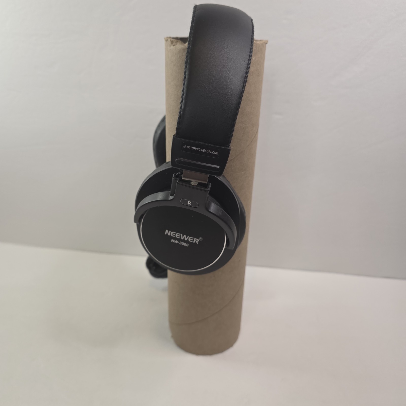 Neewer NW-3000 Stereo Monitoring Headphones Wired Black 6.5mm Plug. Tested,Works