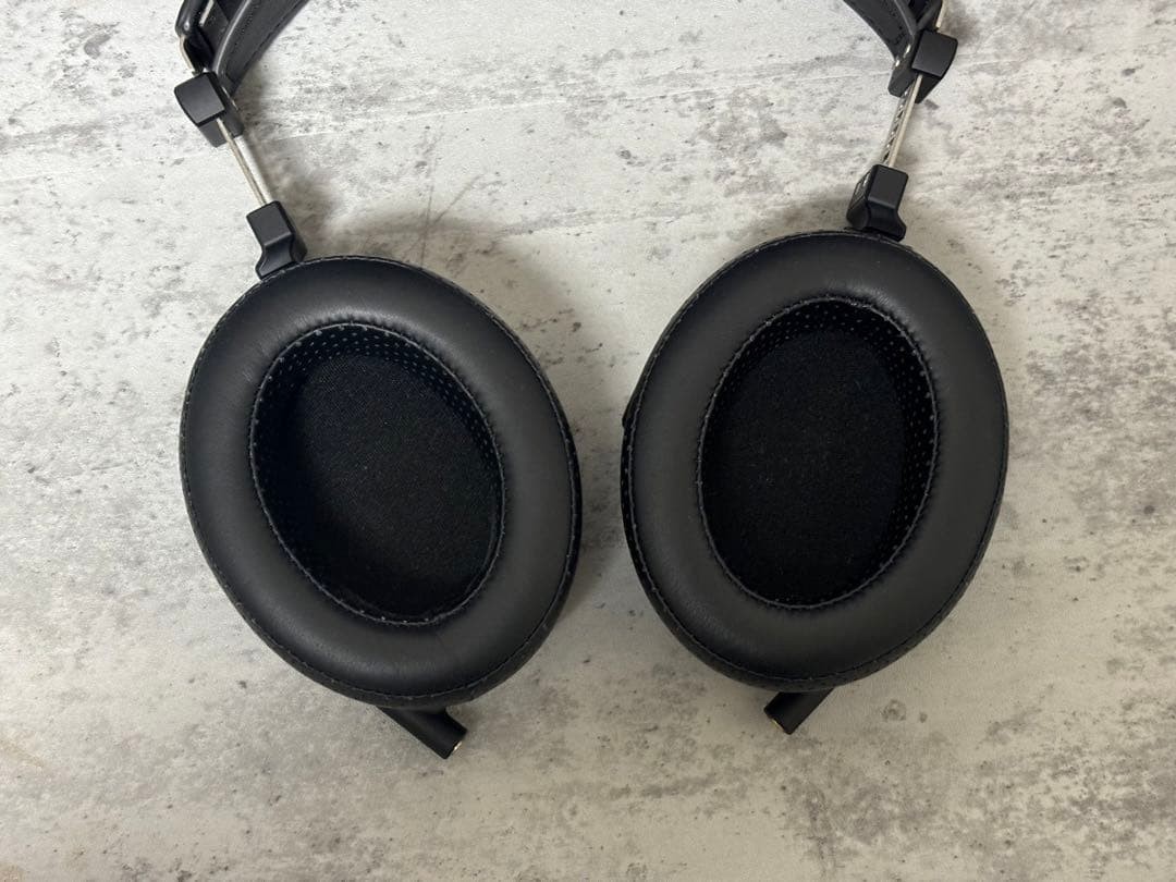 Thieaudio Wraith Open-Back Planar Magnetic Headphones Black w/Box From Japan