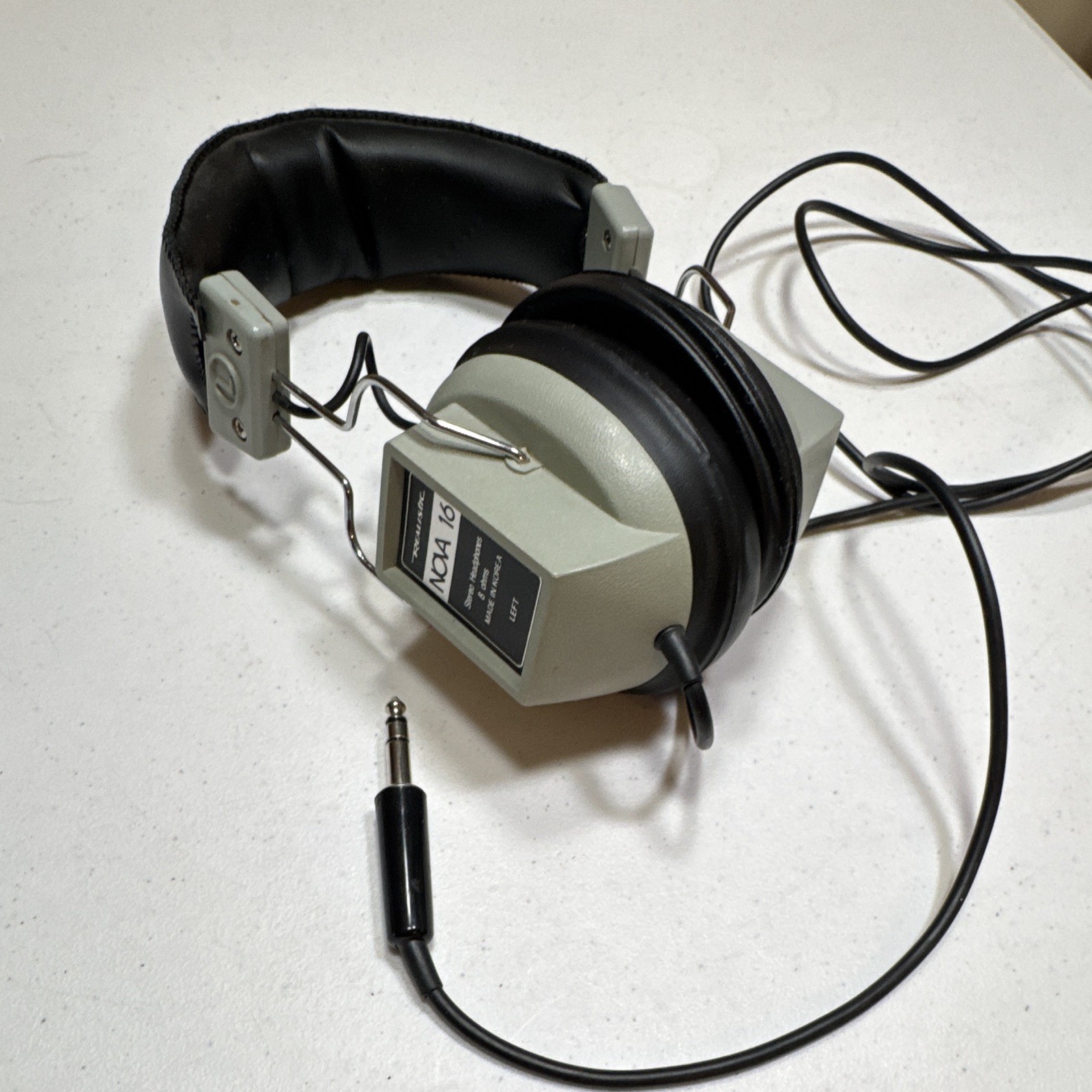 Realistic Nova 16 Wired On-Ear Headband Headphones 1/4in 8ohm Gray/Black