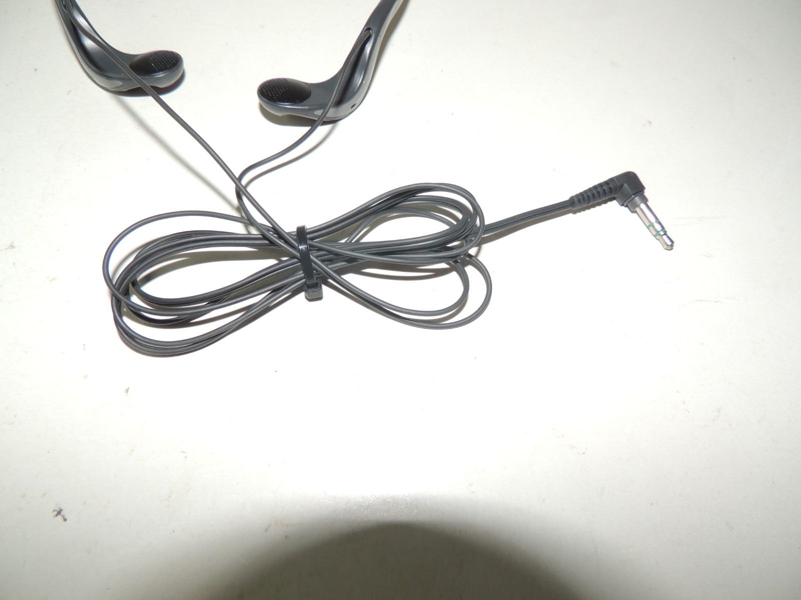 Sony MDR-W08 Walkman Wired In Ear Adjustable Headphones – TESTED WORKING