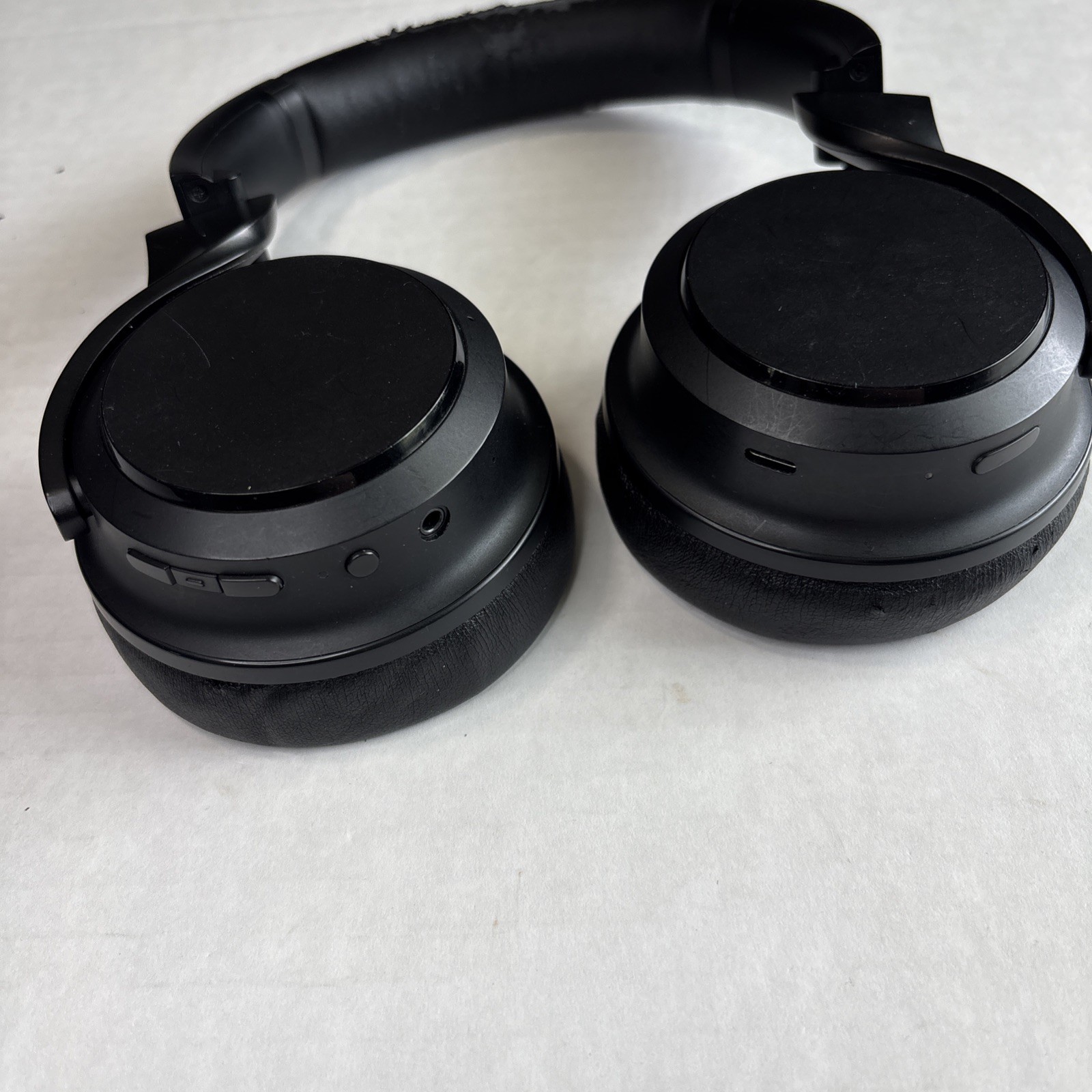 New Wyze Headphones Active Noise Cancellation Headphones Black Acceptable Wear