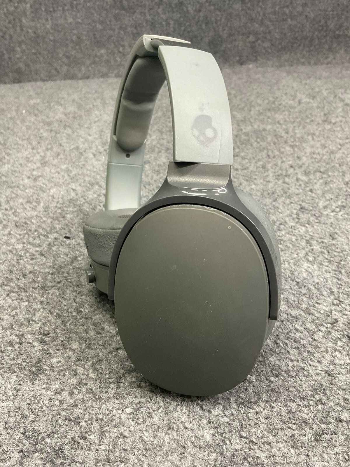 Skullcandy Gray Over Ear Headphones Used With Cable