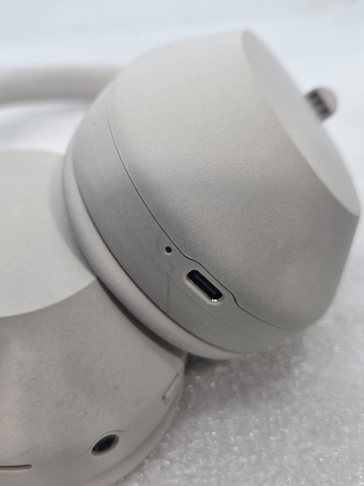 Sony WH-1000XM5 Wireless NC Headphones-Sandstone FAST FREE SHIPPING a