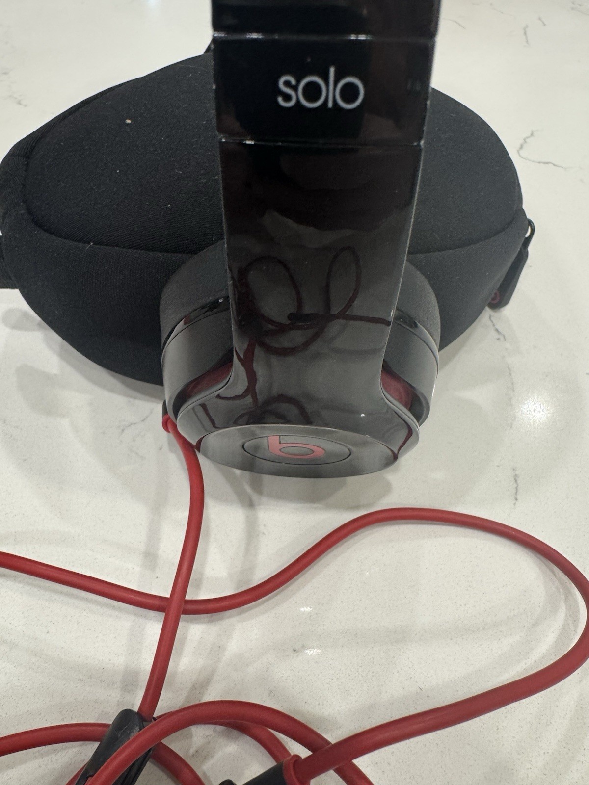 Beats by Dr. Dre Solo2 Over the Ear Headphones – Black