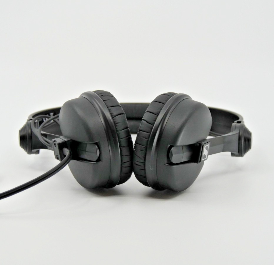 Sennheiser HD 25 Over the Ear Professional DJ&STUDIO Headphones —Black