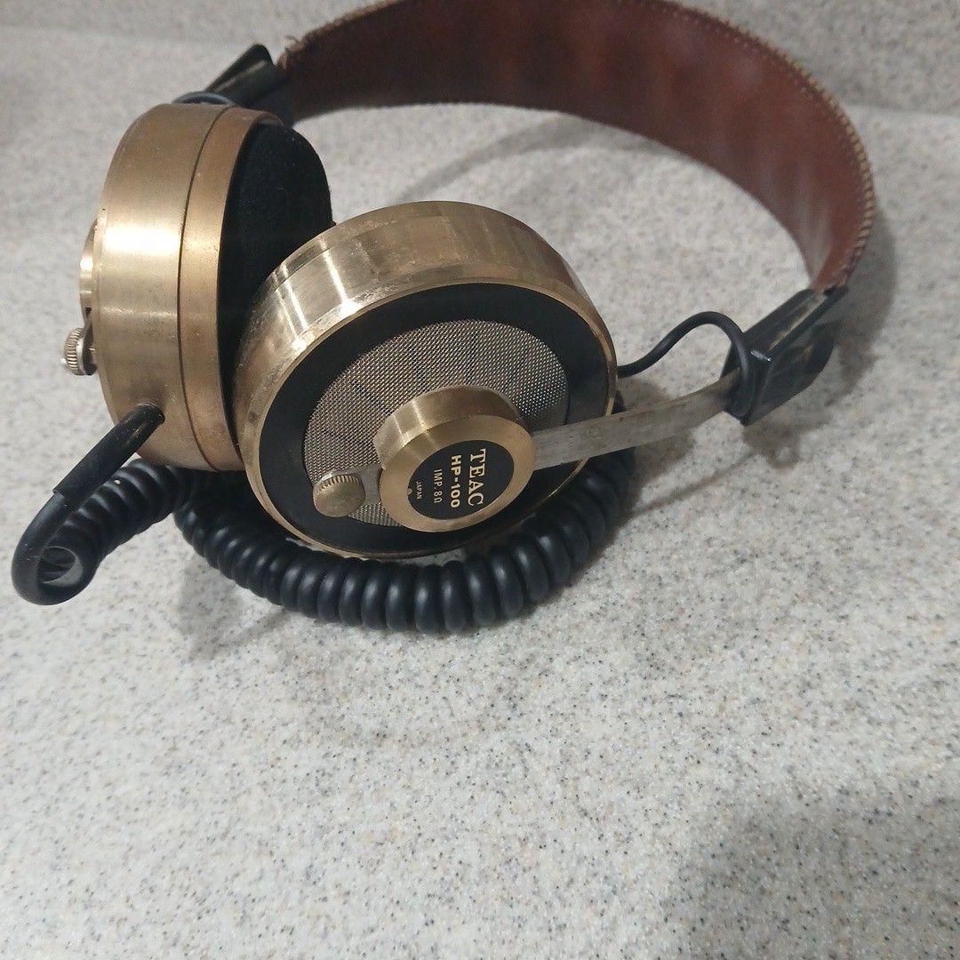Teac HP-100 Brown 8 Ohm Lightweight Classic Headband Dynamic Stereo Headphones