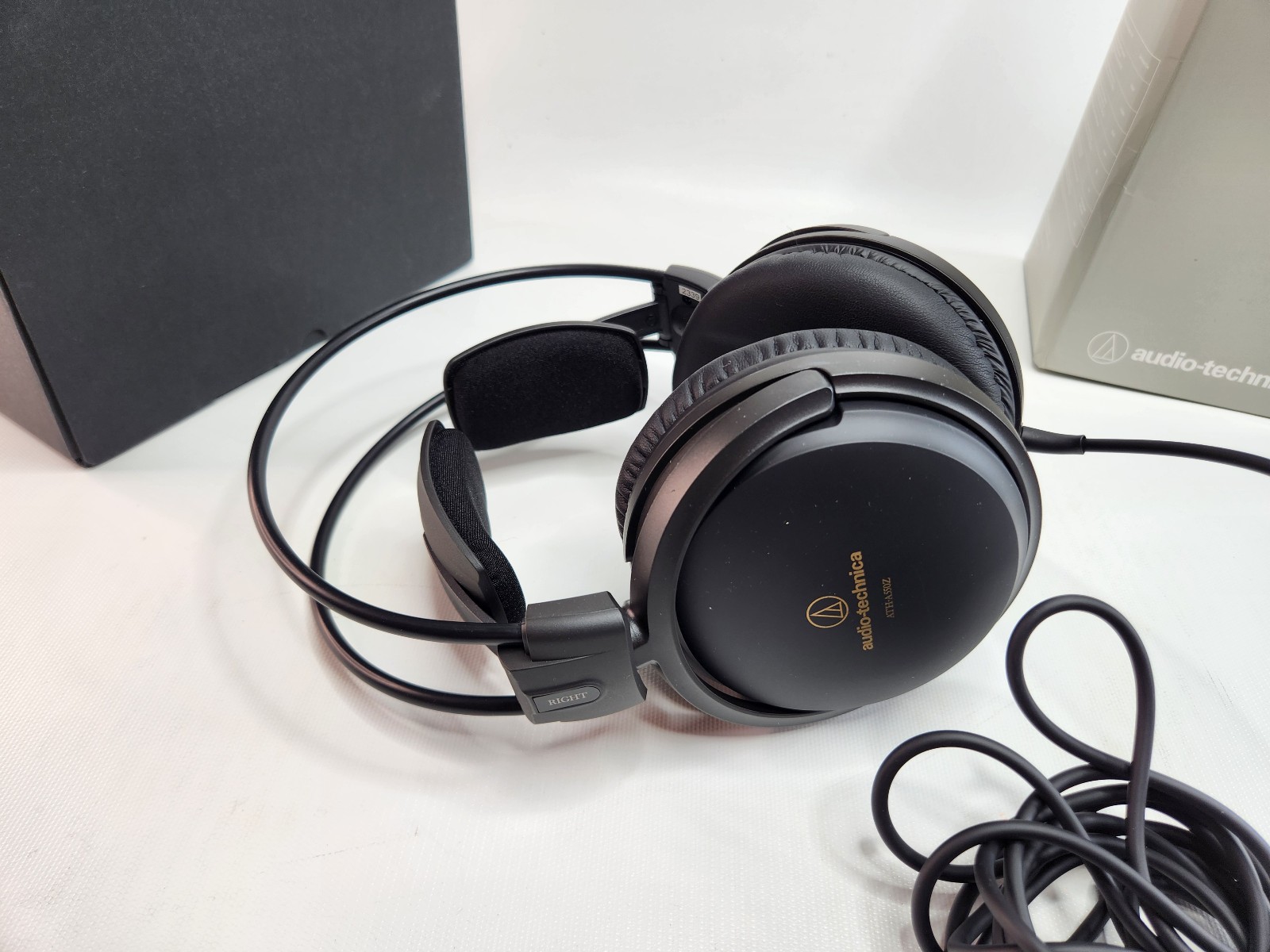 Audio-Technica ATH-A550Z Art Monitor Dynamic Headphones Black