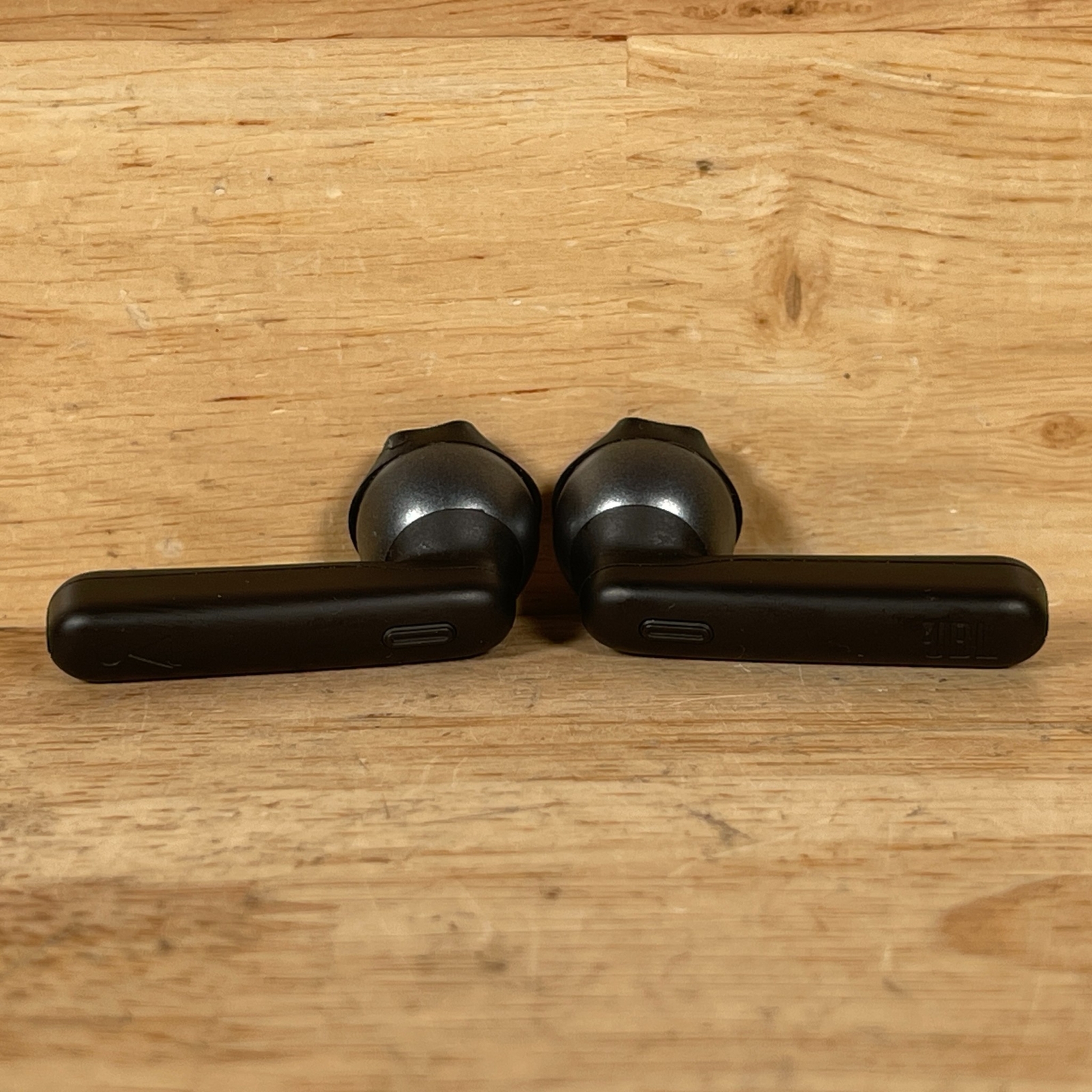 JBL Tune 225TWS Earbuds Black True Wireless Bluetooth Pure Bass Sound For Parts