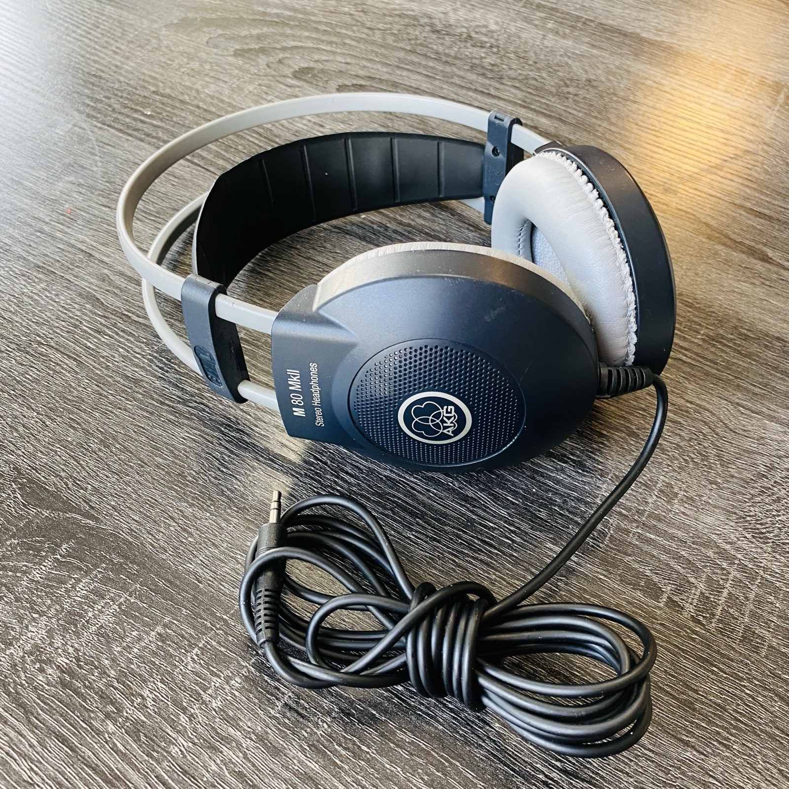 AKG M 80 MkII Mark 2 Mk2 Stereo Headphones Semi-open 3.5mm Tested Working
