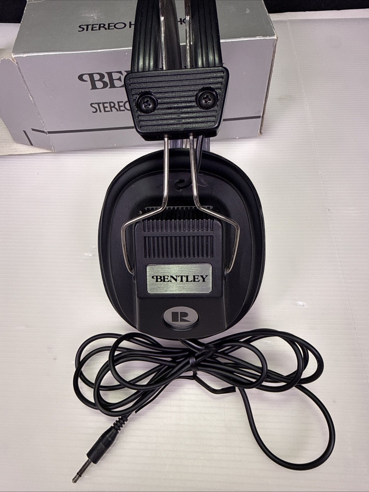 Vintage 80s Bentley Wired Headband Stereo Headphones Black Over the Ear