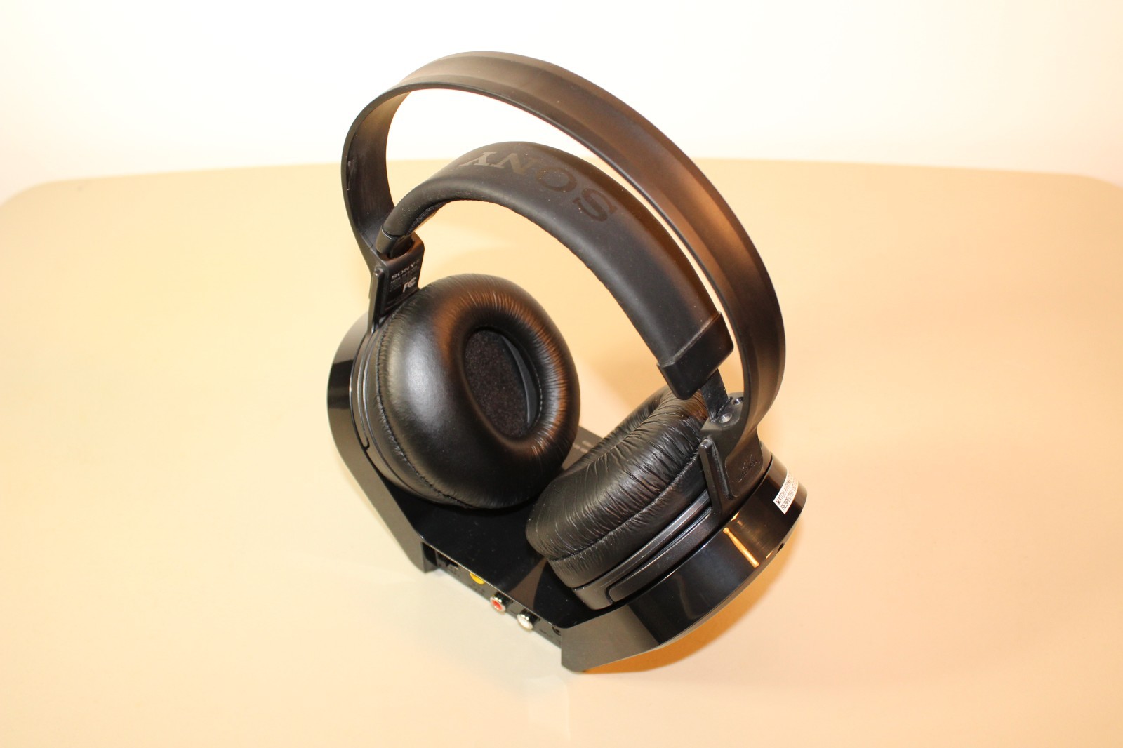 Sony Wireless Headphones MDR-RF970R – All Working – See Description Below.