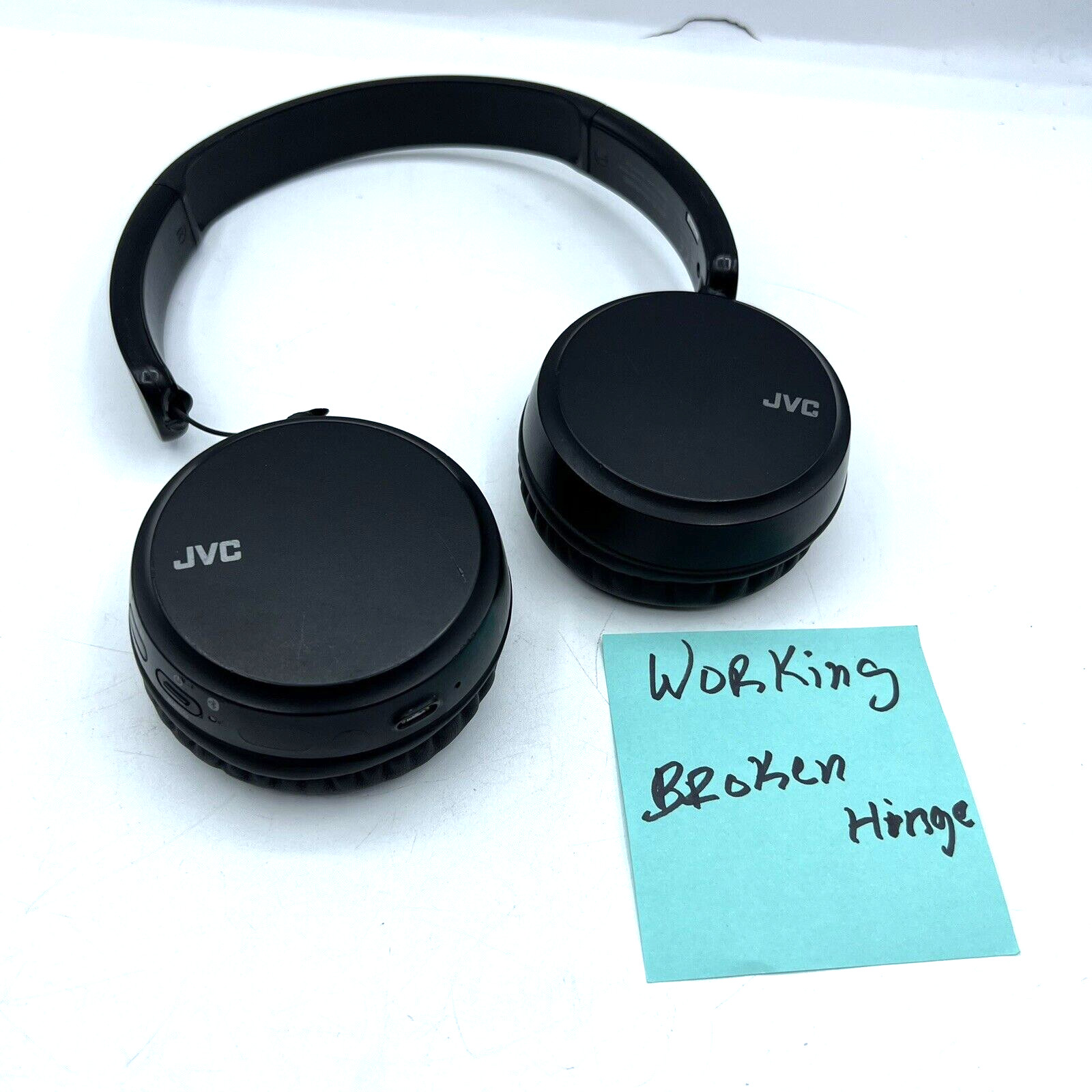JVC HA S35BT Wireless On-Ear Headphones – Black – BROKEN R HINGE