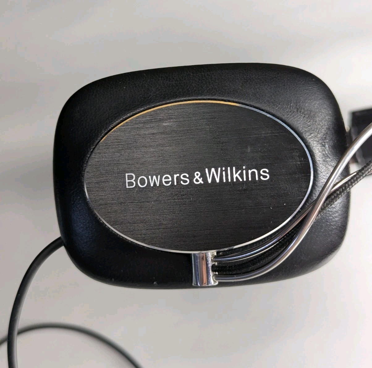 Bowers & Wilkins Over-Ear Headphones Black 3.5mm (READ)