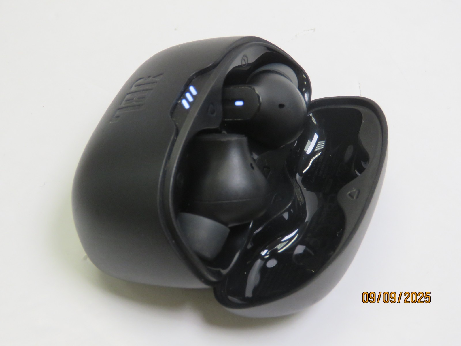 JBL Tune Buds True Wireless Earbuds – Black [CB103]