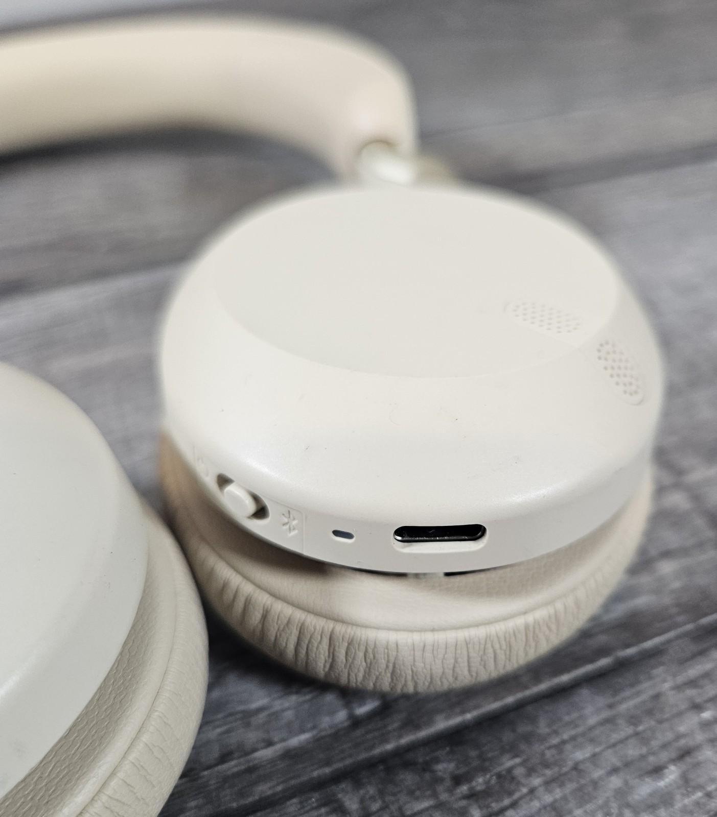Jabra Elite 45h On-Ear Bluetooth Wireless Headphones Beige.