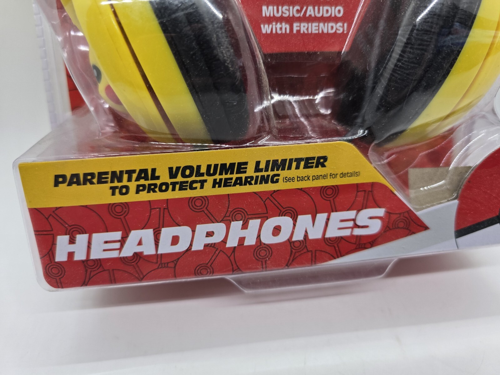 Pokemon Pikachu Kids Headphones With Share Port, Game Freak Inc. 2021 PK-140 NEW