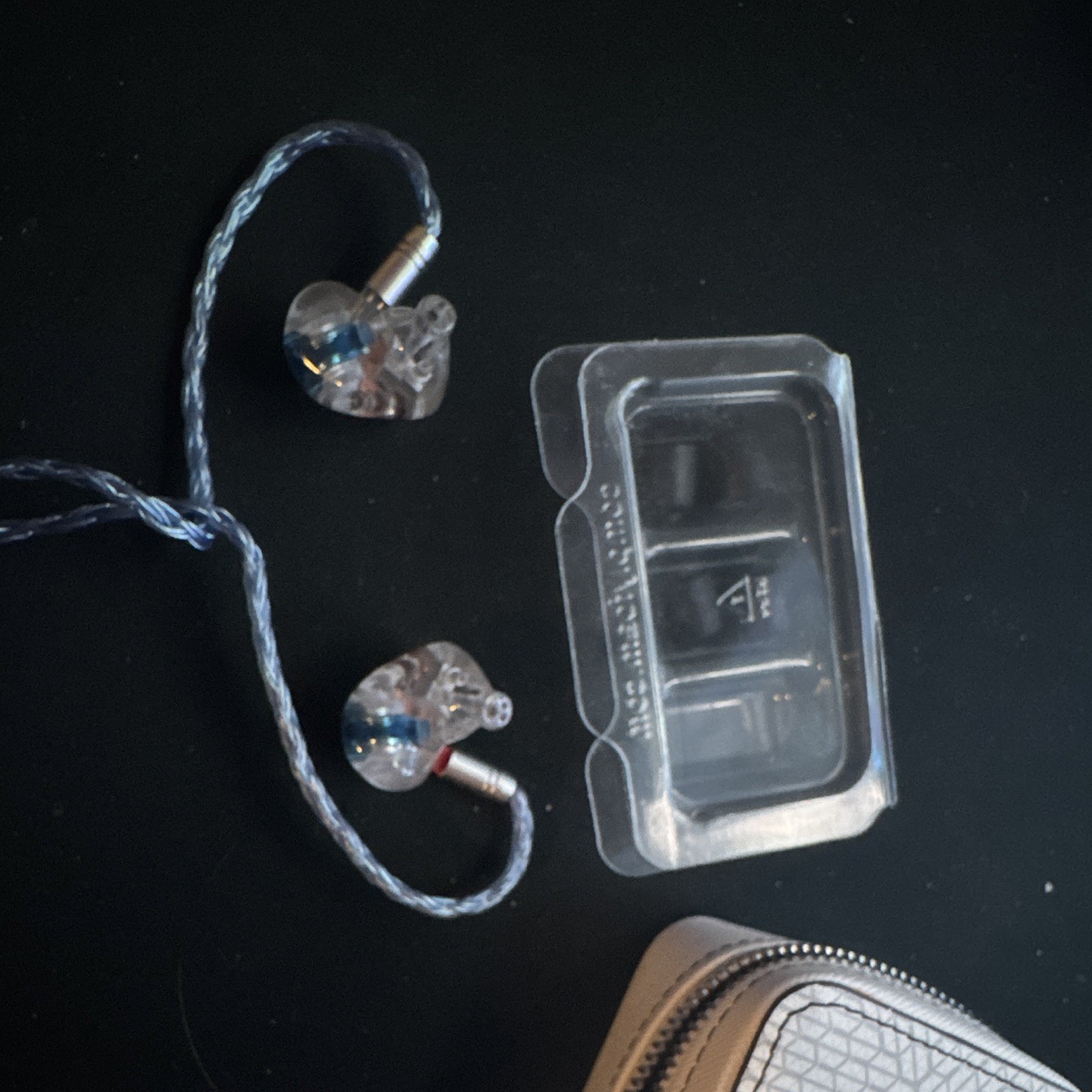 Moondrop Blessing 3 In-Ear Earbuds Silver/Blue USB-C 3.5mm w/ Case