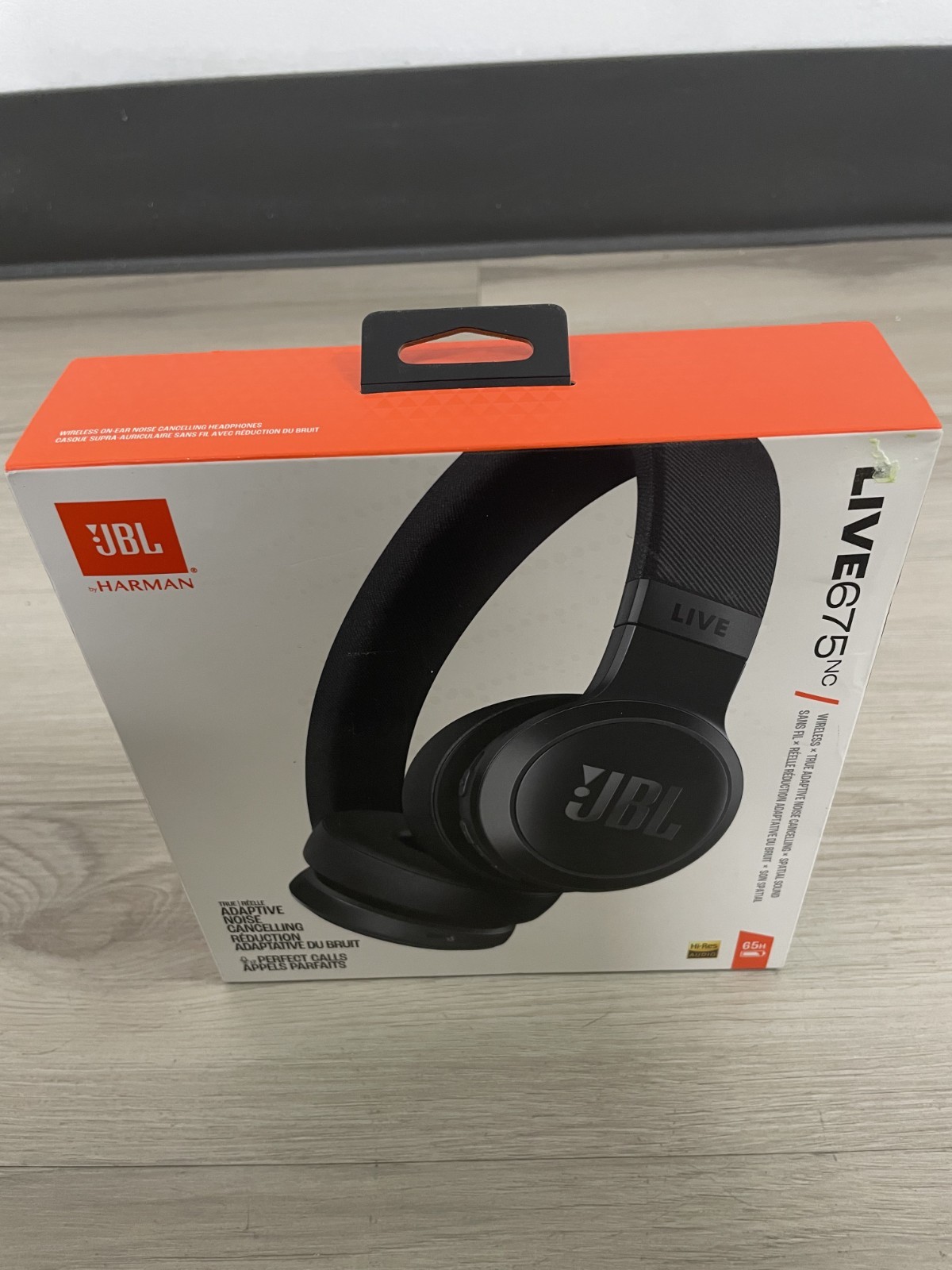 JBL by Harman Live 675NC Wireless True Adaptive Noise Cancelling Headphones