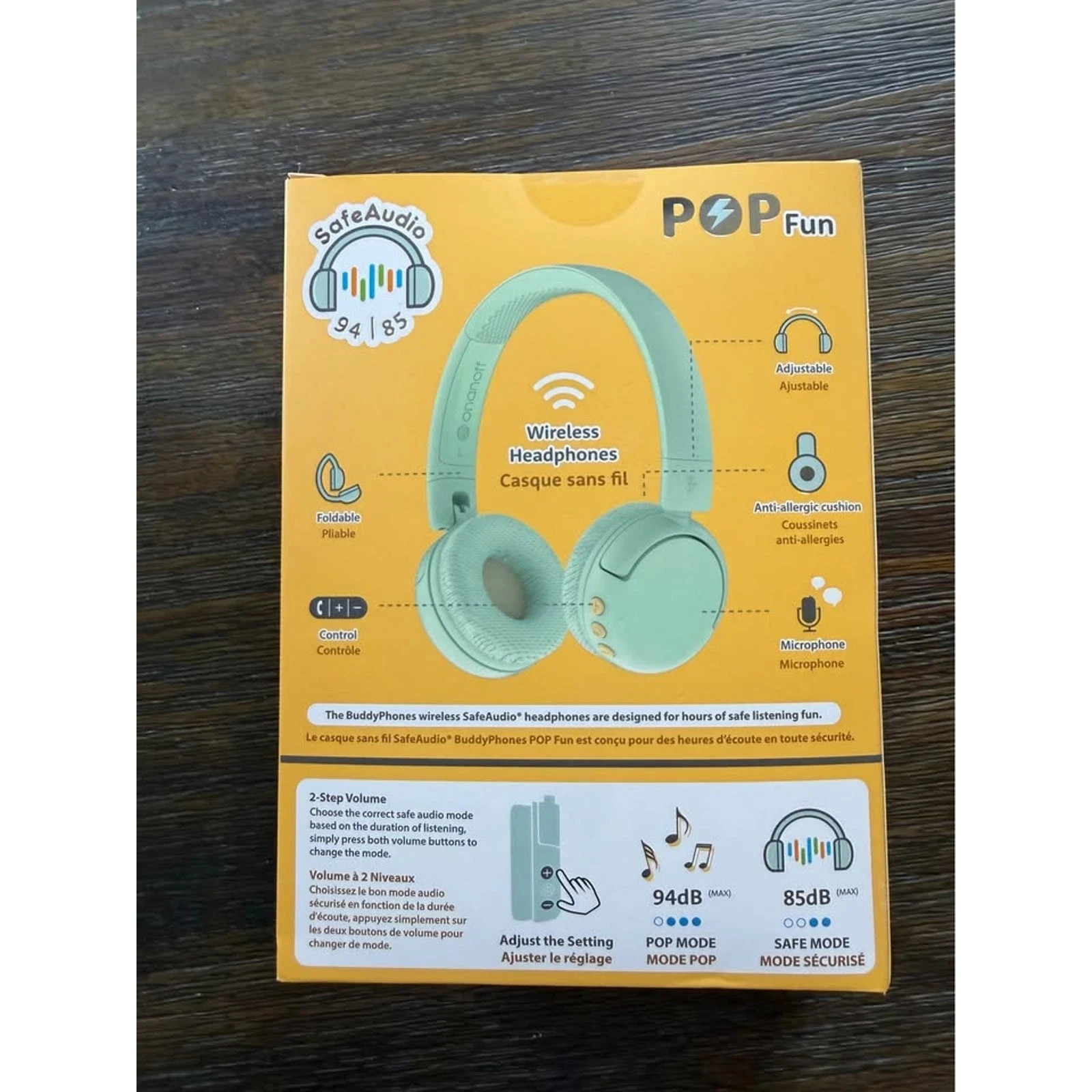 NEW BuddyPhones POP Fun Bluetooth Wireless Kids Headphones w/ Microphone Green