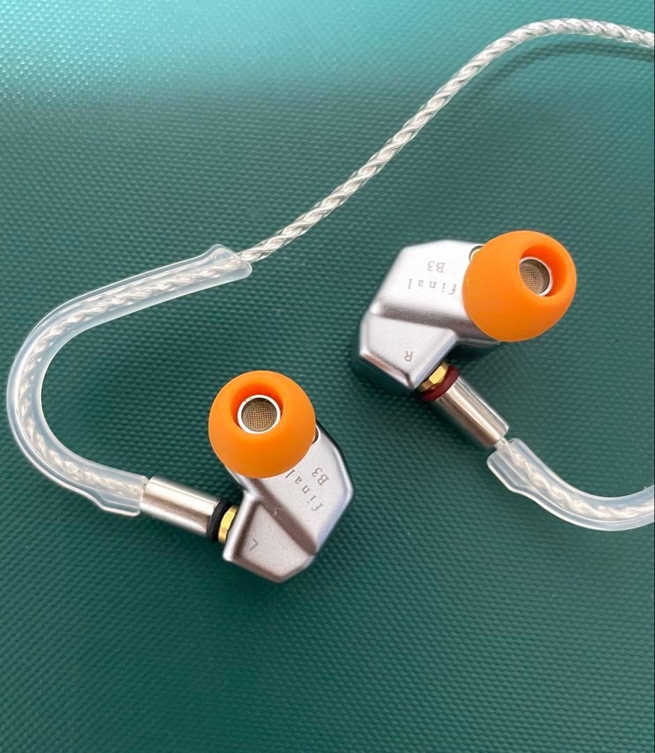 final B3 2BA In-Ear Monitors with 4.4mm Balanced Silver Coated Cable Used Japan