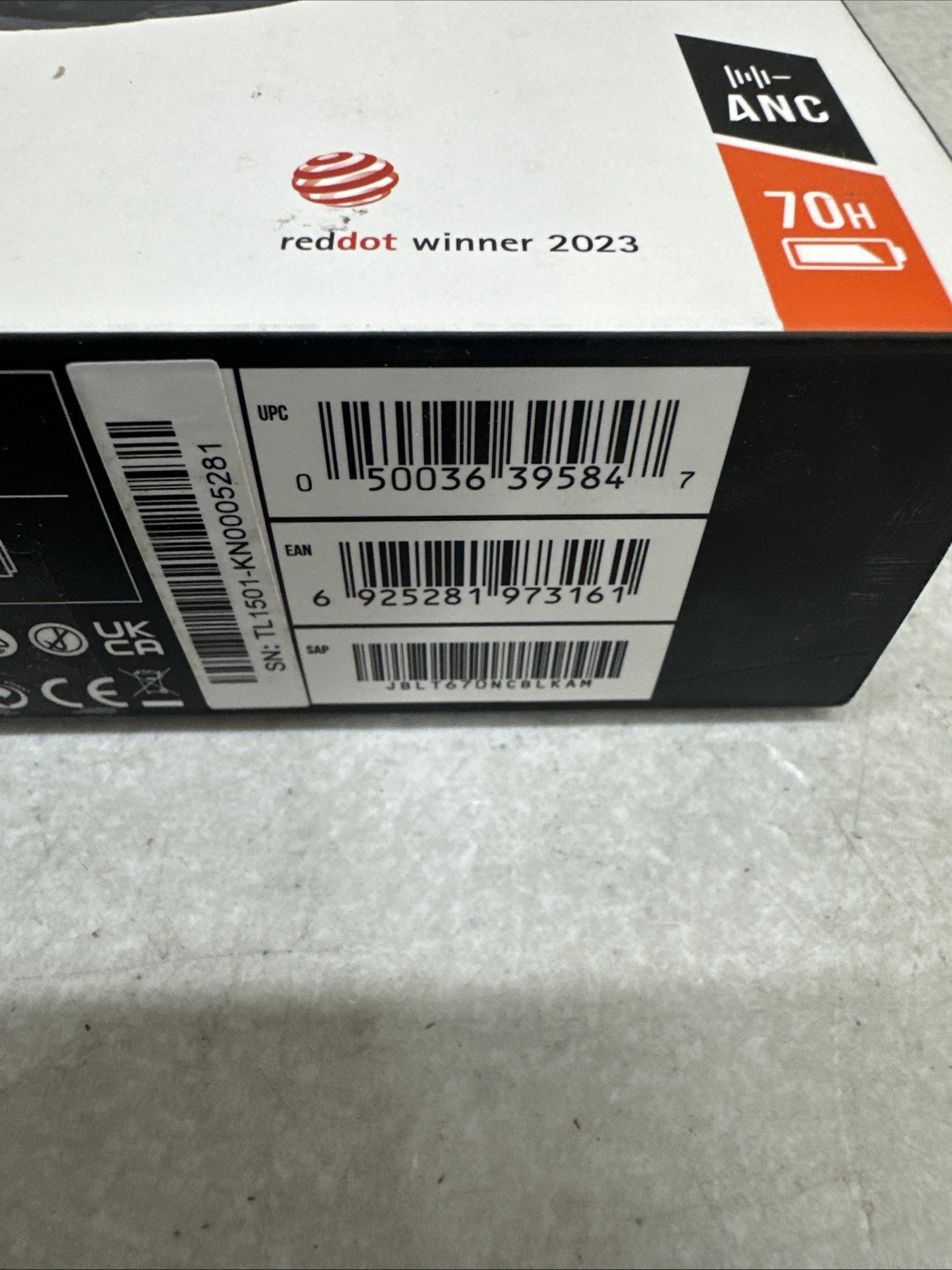 JBL Tune 670 Wireless Noise Canceling Headphones Black JBLT670NCBLKAM