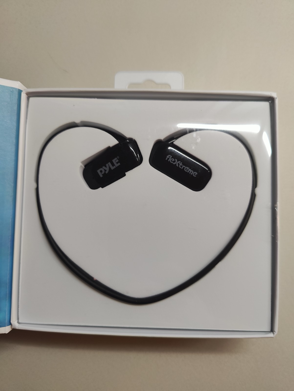 Pyle Bluetooth Waterproof Sports Wearable MP3 Headset Music Player 8GB PSWP28BK